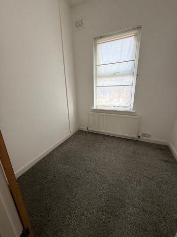 3 Bed Terraced House, Alpha Street, L21 - Photo 2