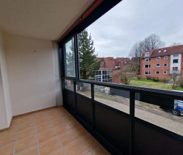 Moderne 3 - Zimmer Wohnung mit Loggia in Holtenau, Mietbeginn: 01.0... - Photo 2