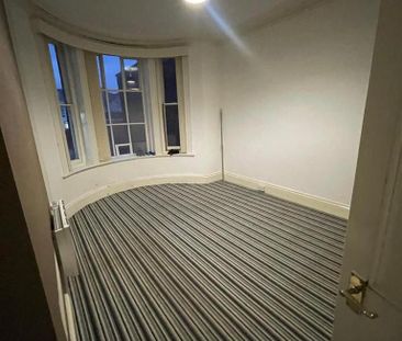 2 bedroom property to rent - Photo 2