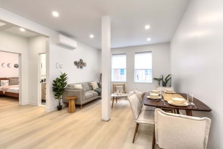2080 av Lincoln, Modern 4-Bedroom Unit in Great Location - Photo 4