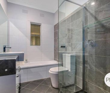 CONVENIENTLY LOCATED! - Photo 6