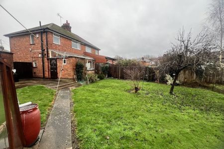 Edith Avenue - Photo 2