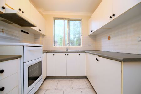 Two Bedroom Unit - Photo 4