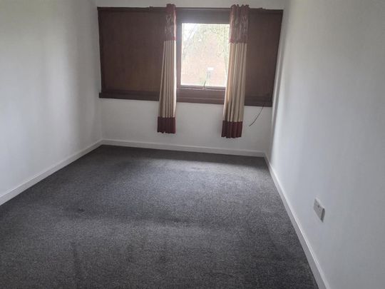 Ashfields, The Drive, Peterborough - Photo 1