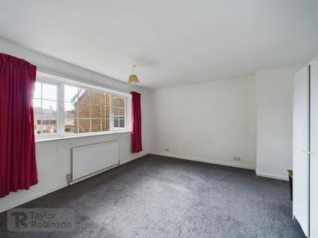 Weald Drive, Furnace Green, Crawley - Photo 3