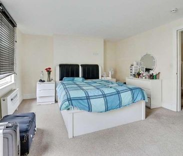 Monkgate, YO31 - Photo 6