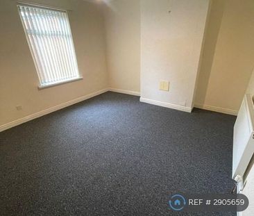2 bedroom end of terrace house to rent - Photo 3
