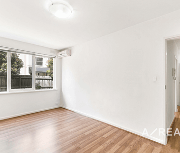 Modern Apartment in Prime Hawthorn Location - Photo 2