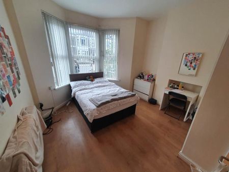 8 bedroom house to rent - Photo 4