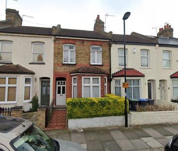 Millais Road, Enfield EN1, London - Photo 1
