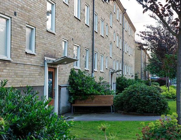 Byalagsgatan 12B - Photo 1