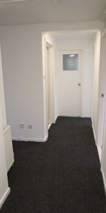 2 Bed, Flat - Photo 3