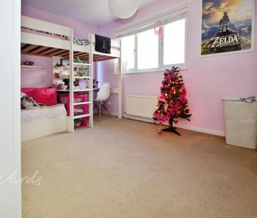 2 bedroom semi-detached house to rent - Photo 4