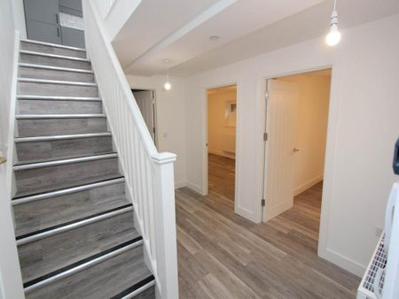 2 bedroom duplex to rent - Photo 3