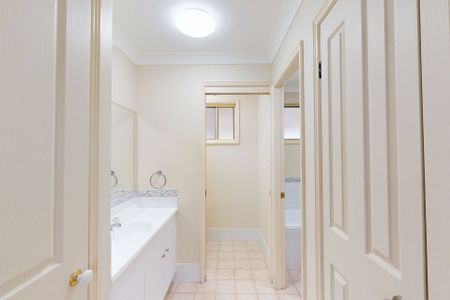 26 Murphy Circuit, Ashtonfield NSW 2323 - Photo 5