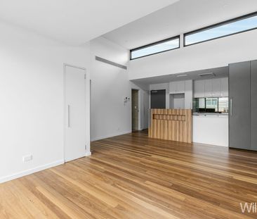 Stunning Two-Bedroom Apartment in Williamstown - Photo 3