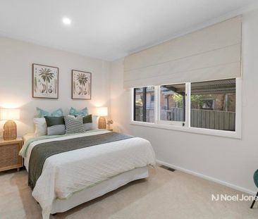 18 Creek Rd , MITCHAM - Photo 2