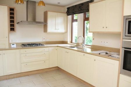 Apartment 2 556 Upper Newtownards Road, Belfast, BT4 3HE - Photo 5