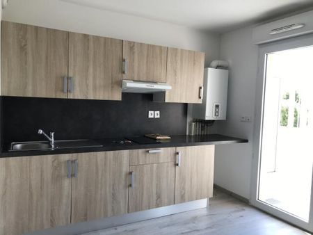 Location Appartement 1 pièce 32m² CAEN 14000 - Photo 3