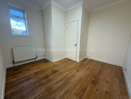 Ambleside Drive, Southend On Sea - Photo 5