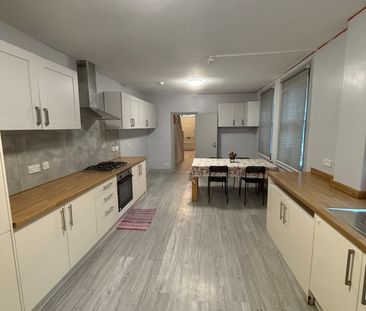 Room in a Shared House, Philip Lane, N15 - Photo 4