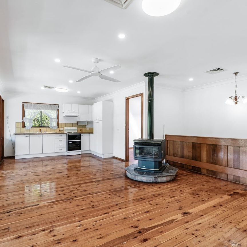 Great Family Home Awaits! - Photo 1