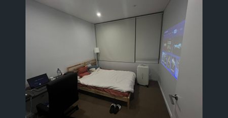 Rosebery | Modern 2-Bedroom Apartment in Prime Location - Photo 5