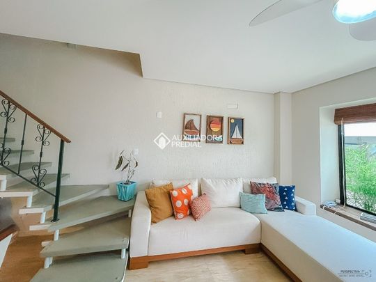 Sobrado com 2 quartos e 92m² para alugar em Panoramico, Garopaba. - Foto 1