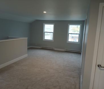 For Lease - 27 Grove Street Unit# Upper Flr, Belleville, Ontario - Photo 5