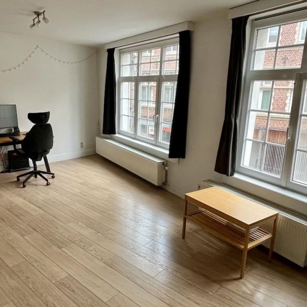 Modern appartement in centrum met 2 slpk en klein terras - Photo 1