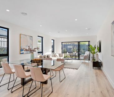 Brand New Fully Furnished Coastal Home - Photo 4