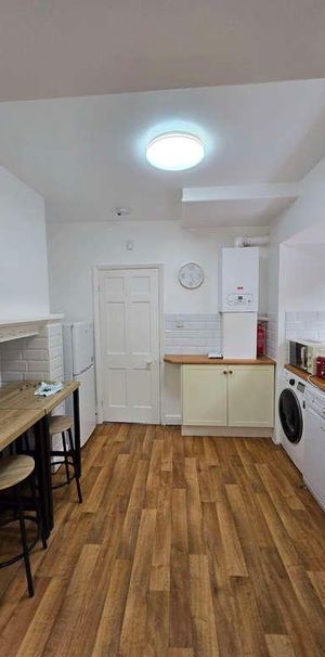 Larkman Lane, Norwich, Norfolk, NR5 - Photo 1