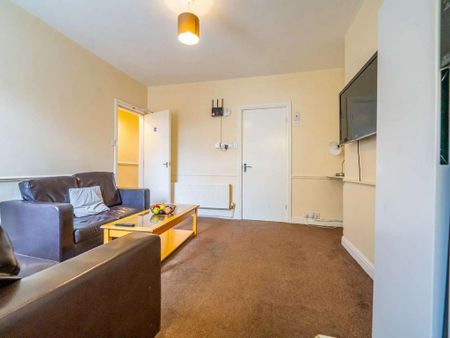 4 bedroom house of multiple occupation to rent - Photo 5