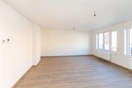 Ruim appartement met 2 slaapkamers in het centrum van Bilzen! - Photo 3