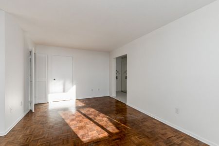For Lease - 5 Shady Golfway Unit# 1215, Toronto, Ontario - Photo 5