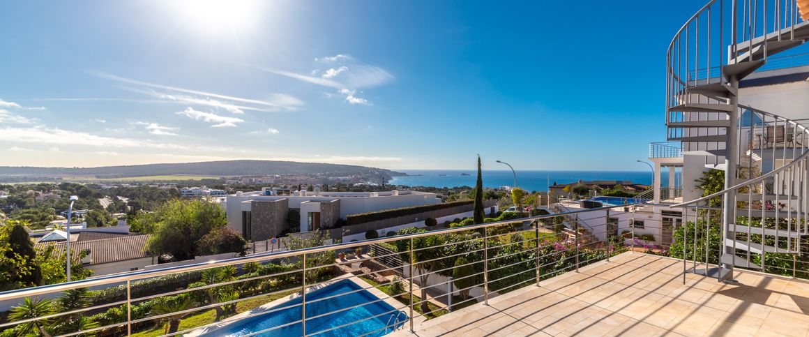Eindrucksvolle Meerblickvilla mit traumhaften Sonnenterrassen in Santa Ponsa - Foto 1