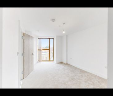 2 Bed Flat, High Road, NW10 - Photo 2