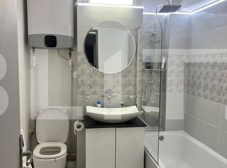 Apartament cu 2 camere, 63 mp, zona Ultracentrală - Fotografie 5