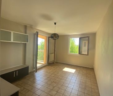 Location Appartement 3 pièces 73m² - Photo 1