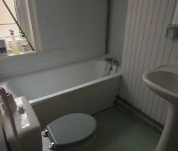 Location Appartement 2 pièces 48m² ST OMER 62500 - Photo 3