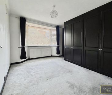 CARRUTHERS CLOSE, WICKFORD - Photo 6