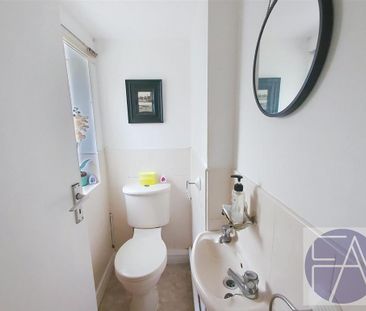 2 bedroom semi-detached house to rent - Photo 5