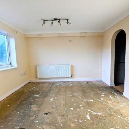 Heron Quay, Bedford, MK40 - Photo 1