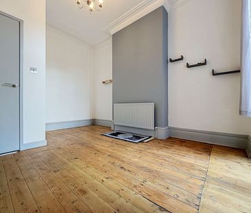 2 Bedroom - Photo 3