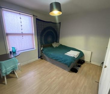 Grimthorpe Terrace, - Photo 4