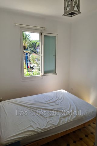 Location Maison 4 pièces 51m² ST CYR SUR MER 83270 - Photo 4