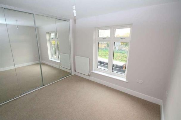 Island Apartments, Royal Quay, Harefield, UB9 - Photo 1