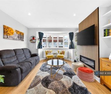 3 bedroom terraced house to rent - Photo 5