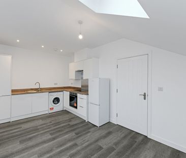 10 Third Avenue, NG7 - Photo 6