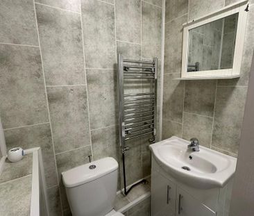 5 bedroom house of multiple occupation to rent - Photo 3